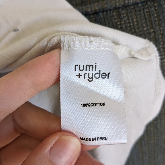 Rumi + Ryder Bug Graphic Logo Long Sleeve White T Shirt Sz 6-7 - Picture 6 of 8